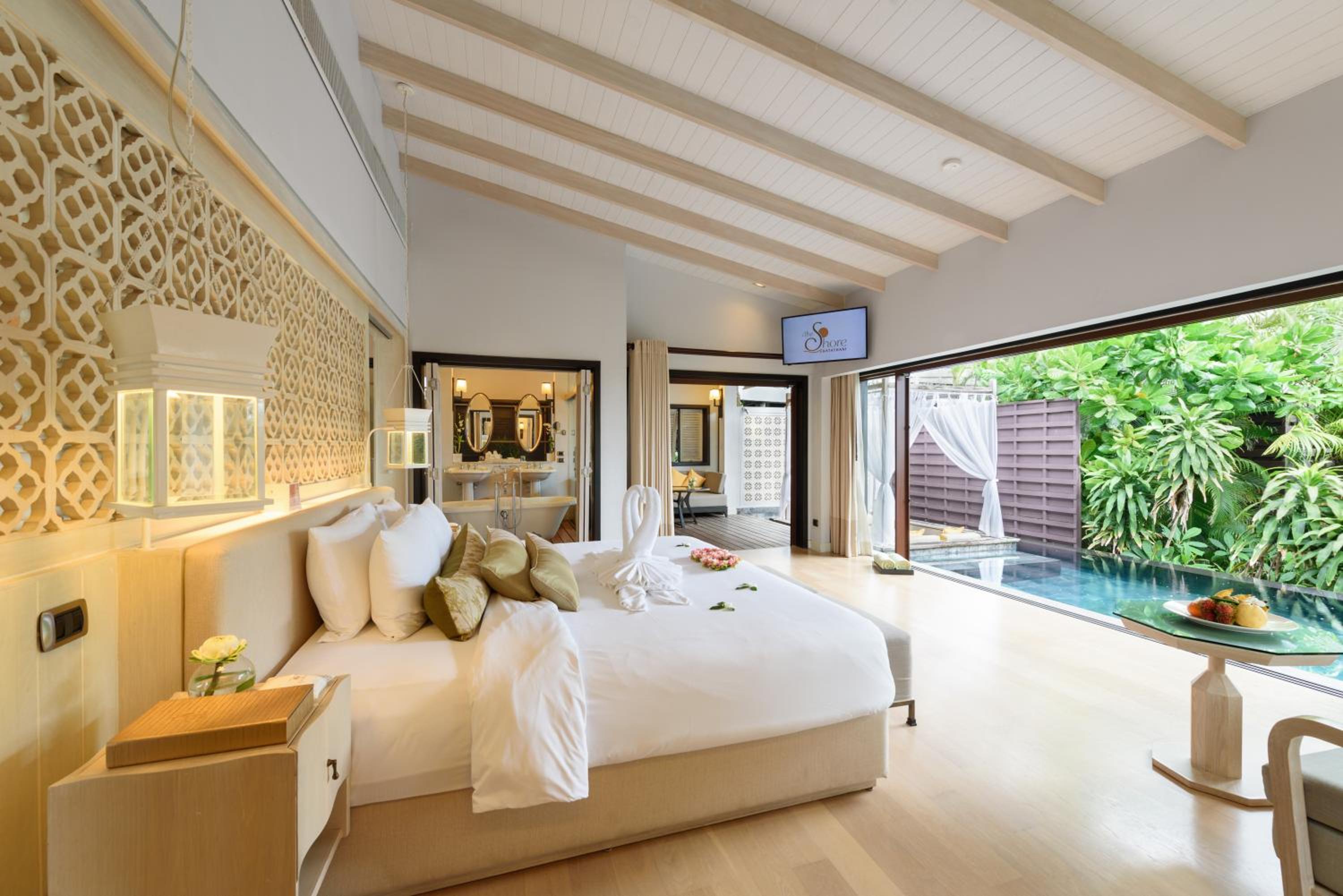 POOL VILLA