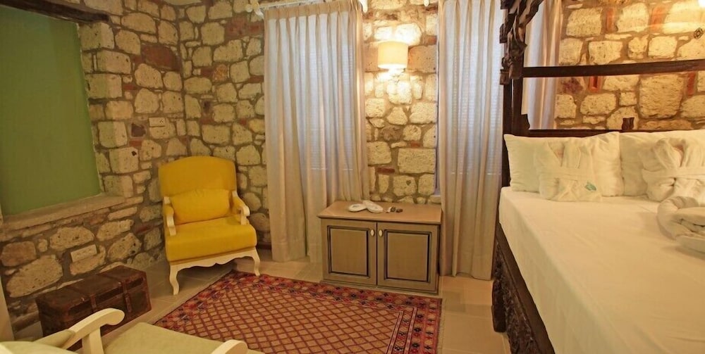 Igdeli Han Suit Otel Alacati 29/50