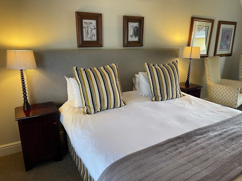 Plumwood Boutique Hotel 18/32