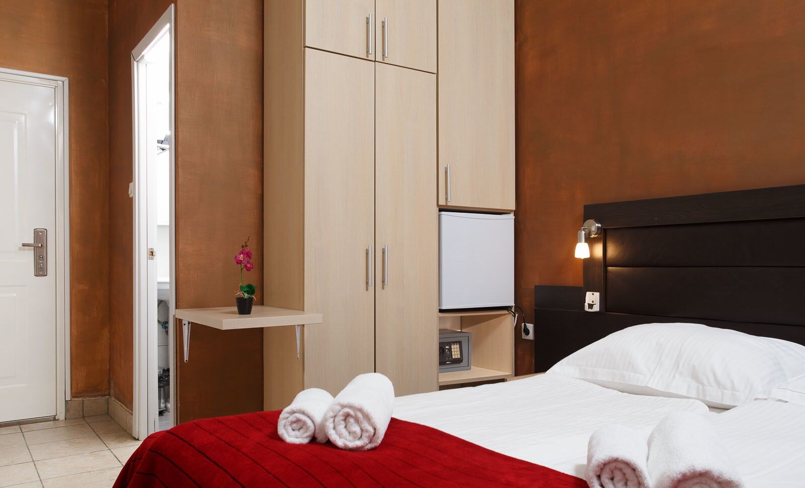 ROOM, DOUBLE BED, BALCONY