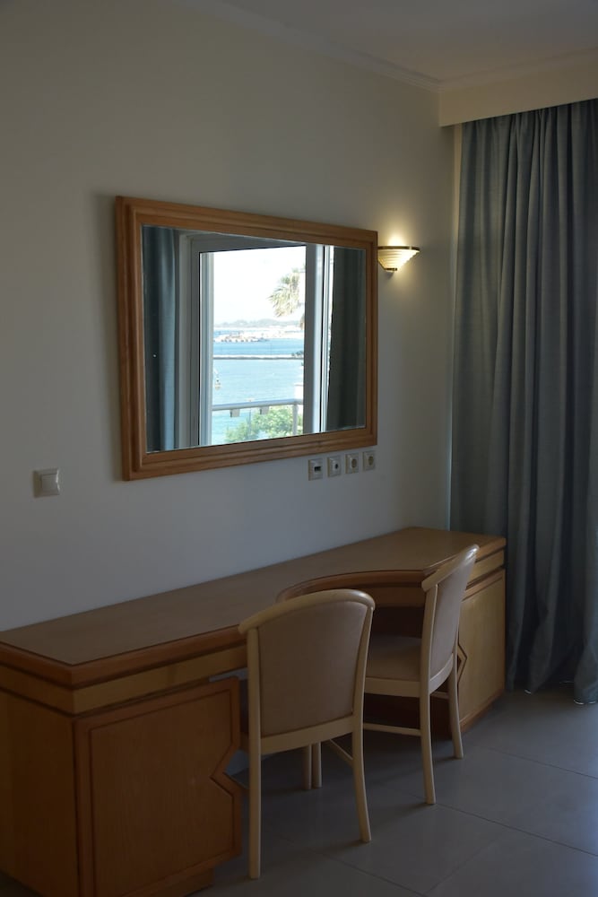 Bristol Sea View Apartments 41/69