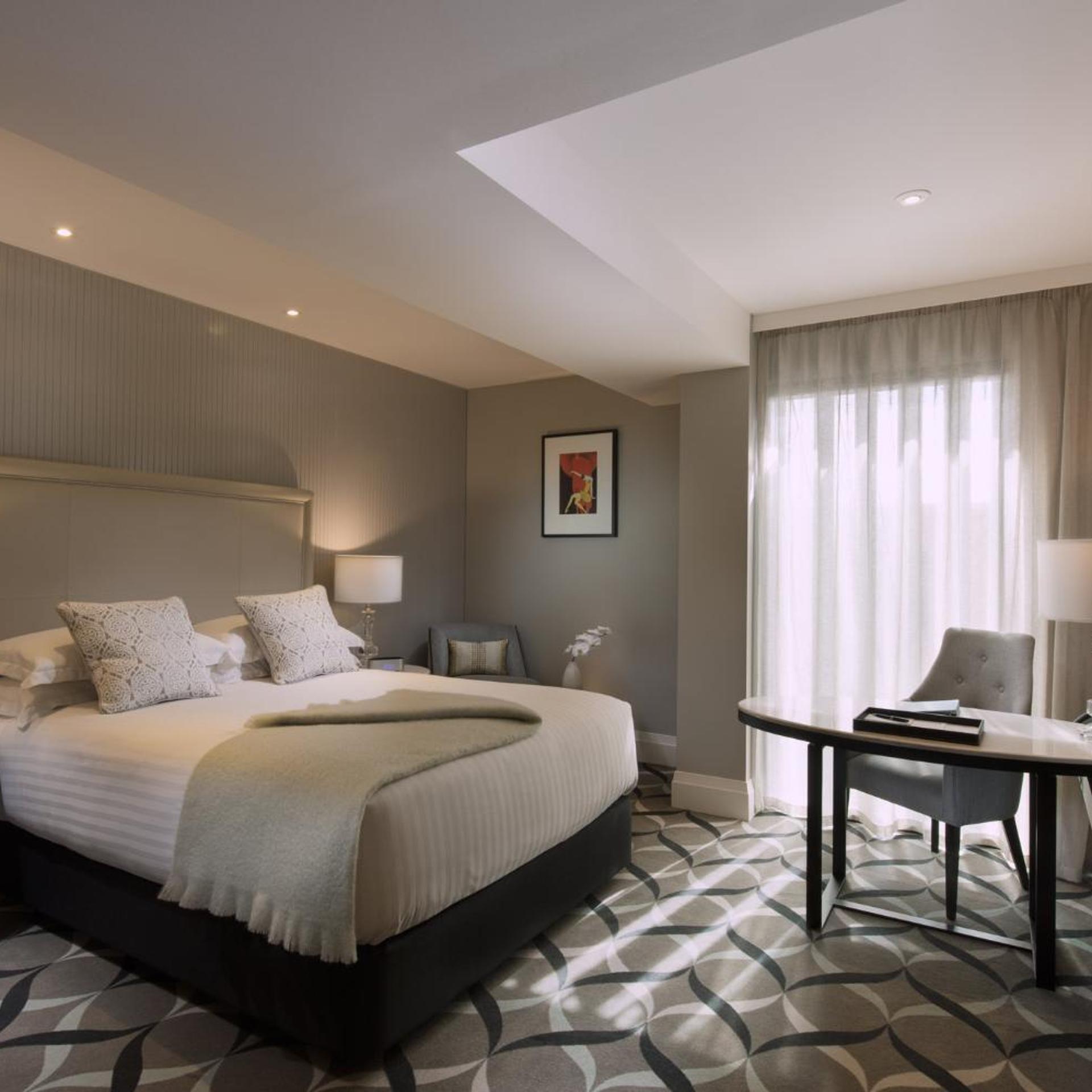 Essential, King Bed, Queen Bed