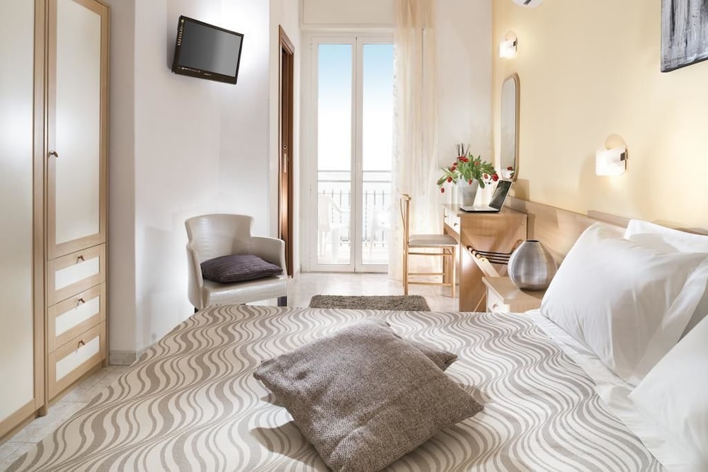 Hotel Bellerofonte 5/34