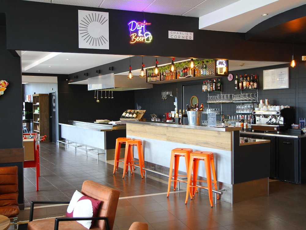 Ibis Beauvais Aeroport 44/54