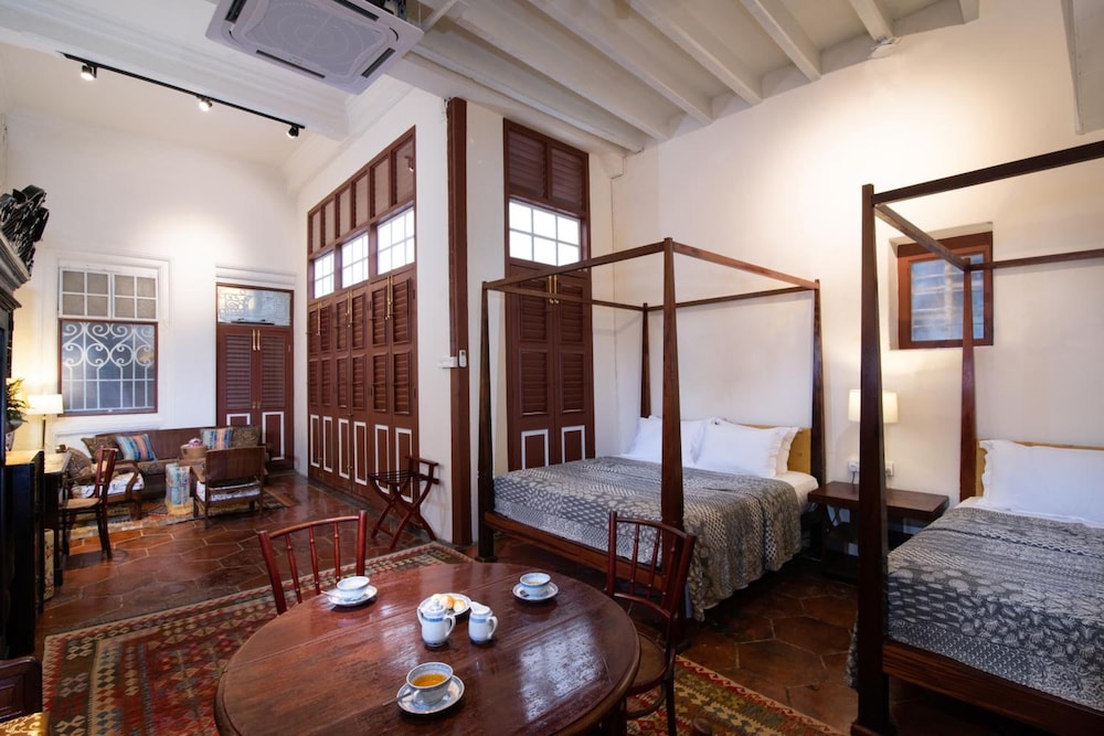 Muntri Mews 27/52
