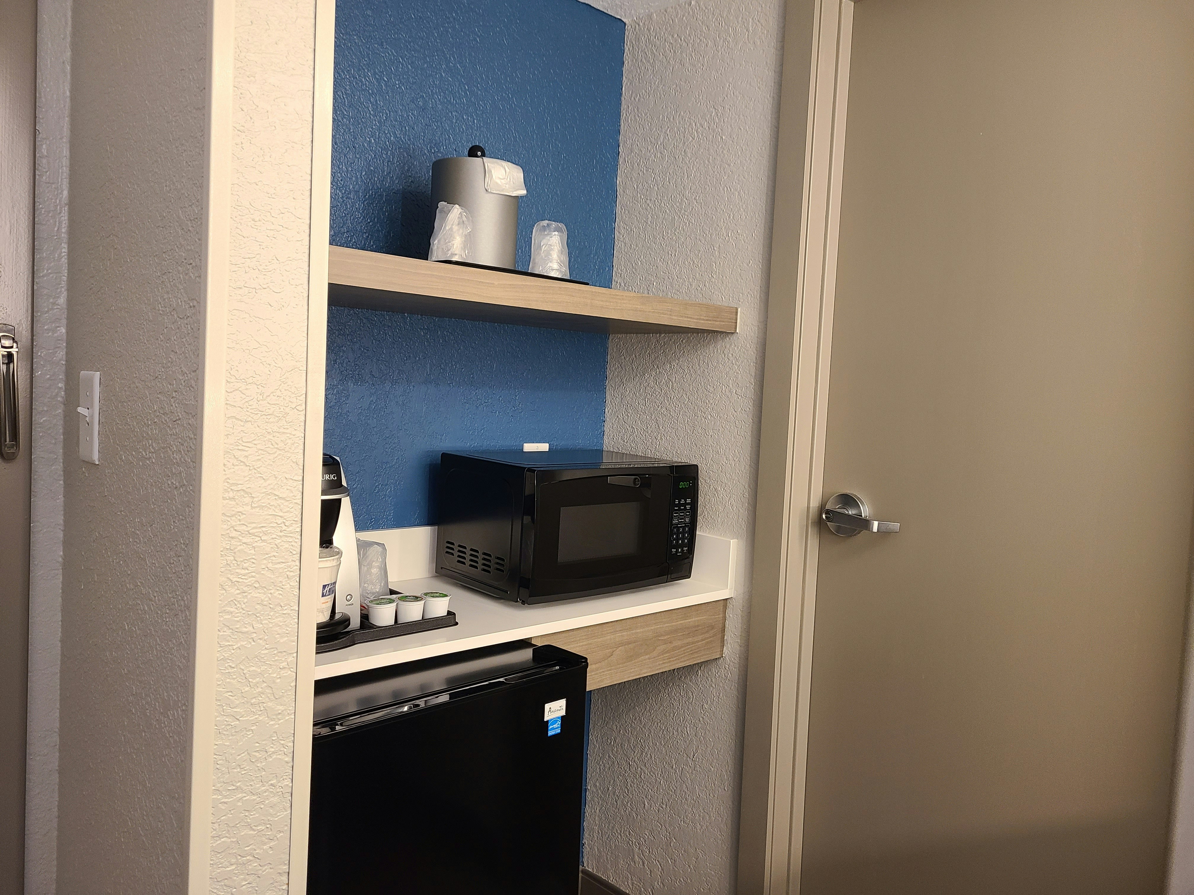Holiday Inn Express Hotel Suites Ft Lauderdale N Exec Airport 65/76