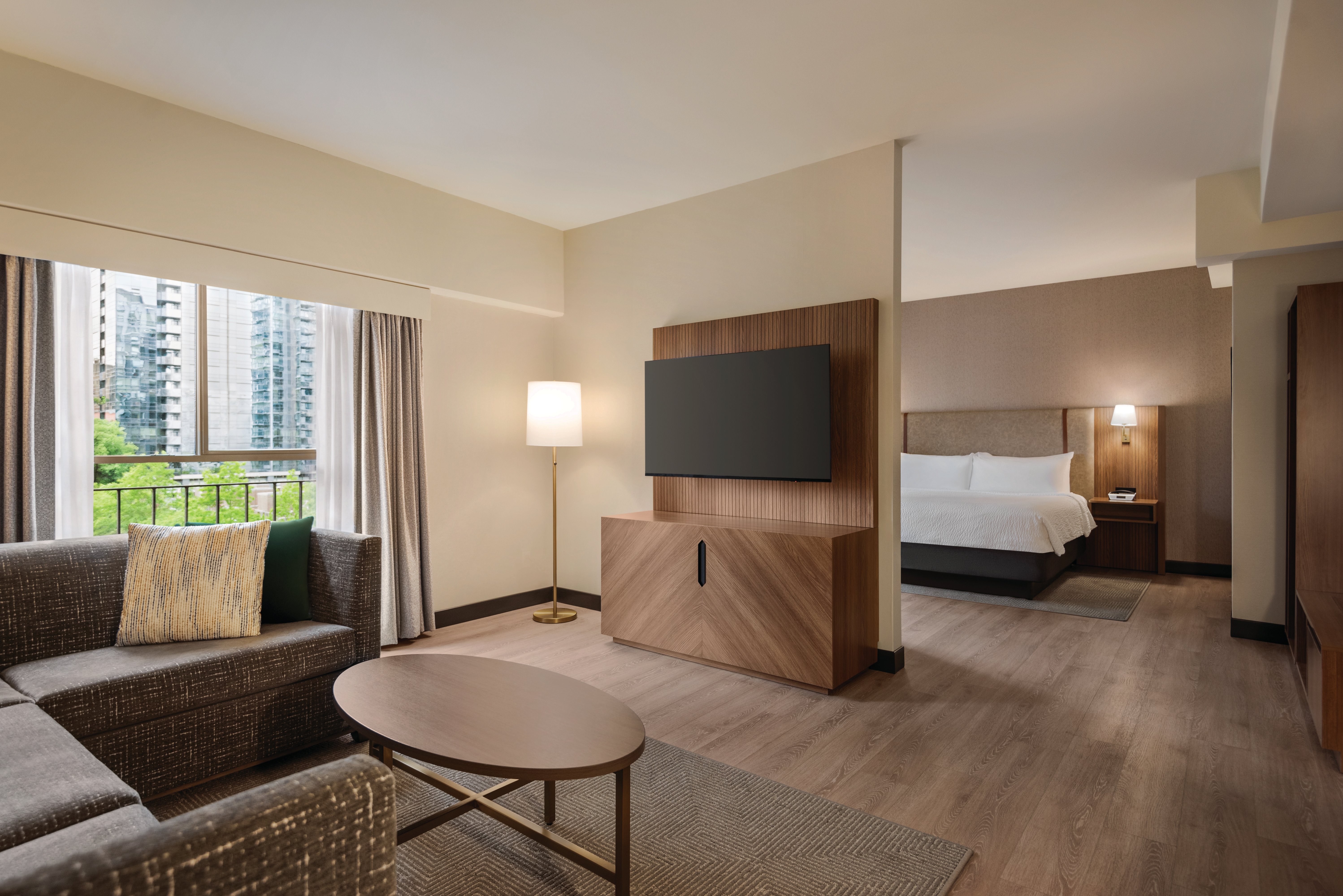 HOLIDAY INN HOTEL AND SUITES VANCOUVER DOWNTOWN 47/73