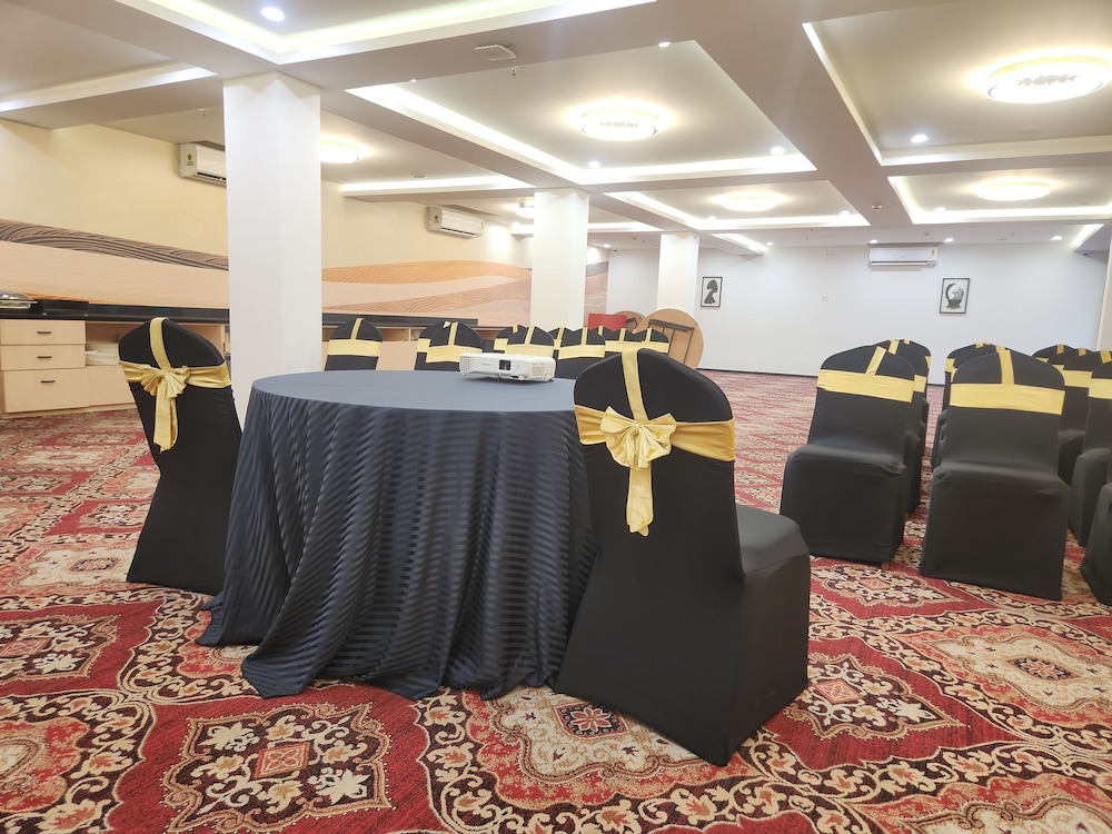 Mastiff Hotel, Ankleshwar 55/60