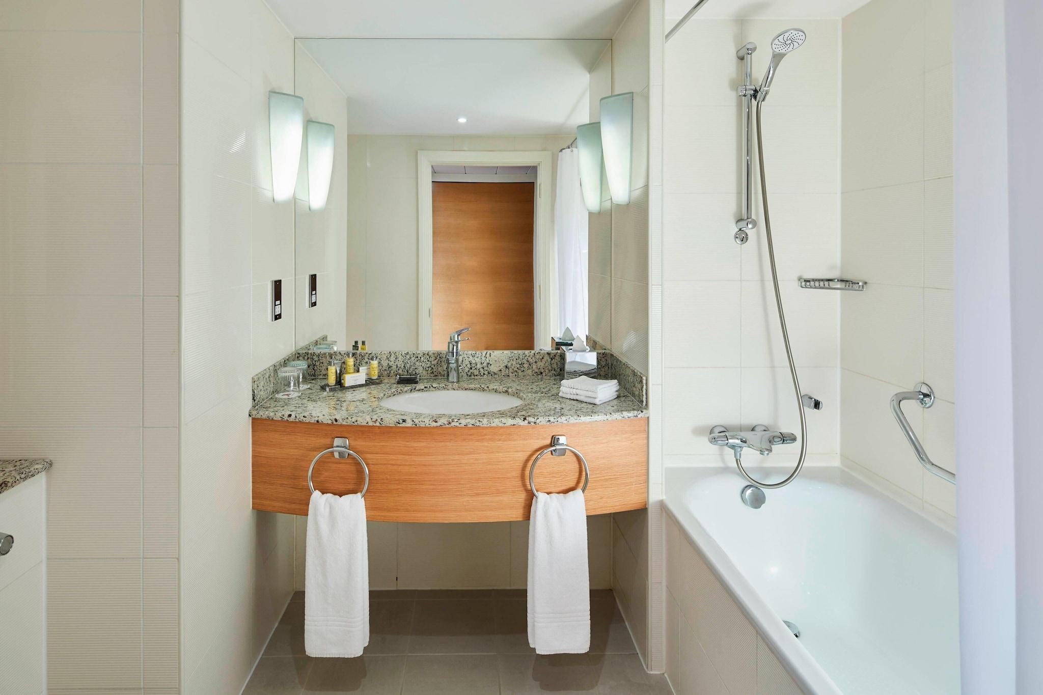 غرفة بسرير مزدوج بإطلالة، London Marriott Hotel Canary Wharf 3/3