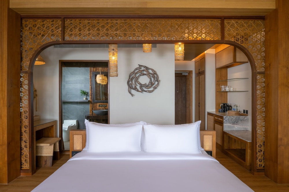 Sinae Phuket Luxury Hotel 9/78