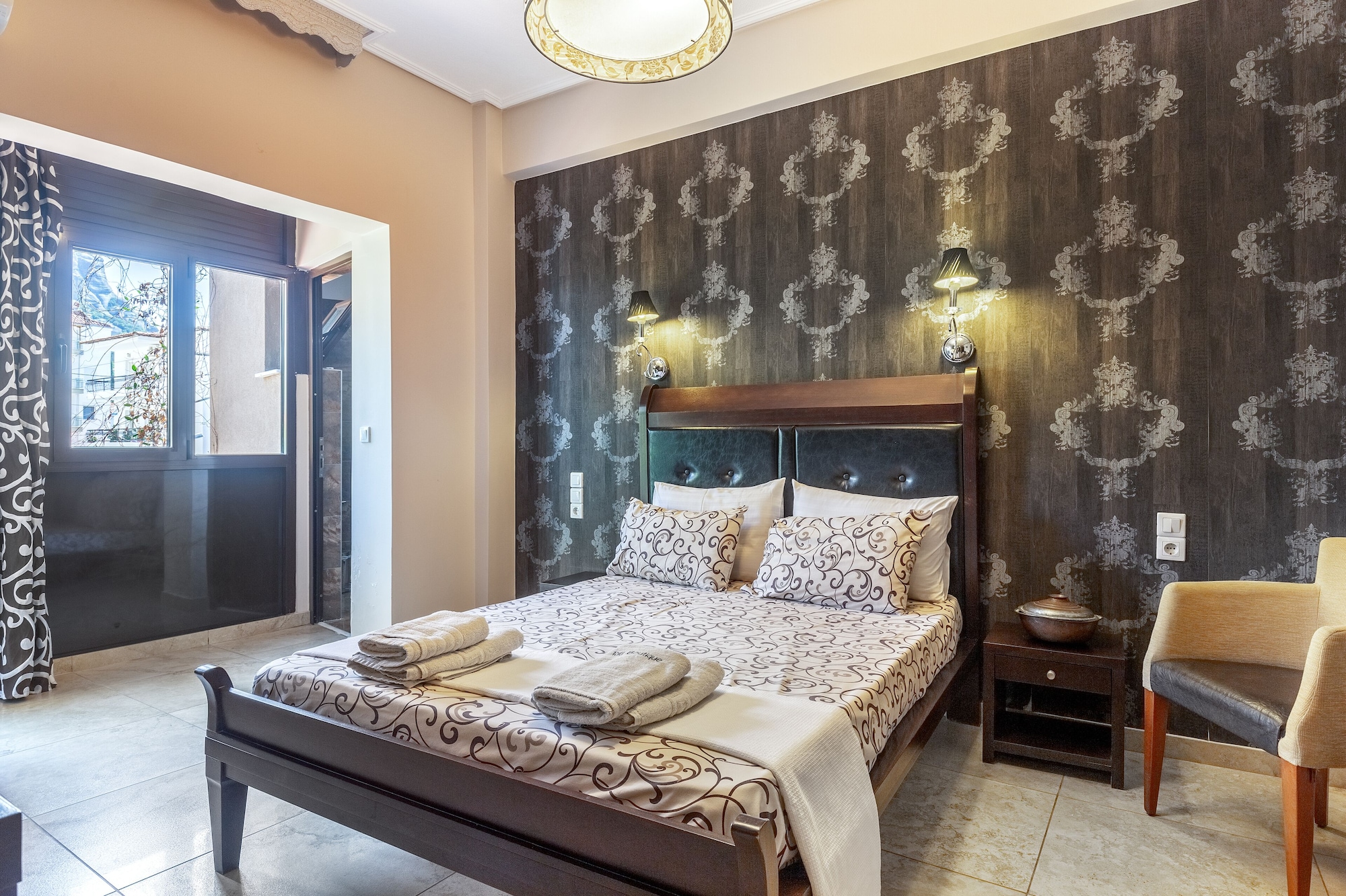 Superior, Double Bed, Toti Boutique Rooms 3/5