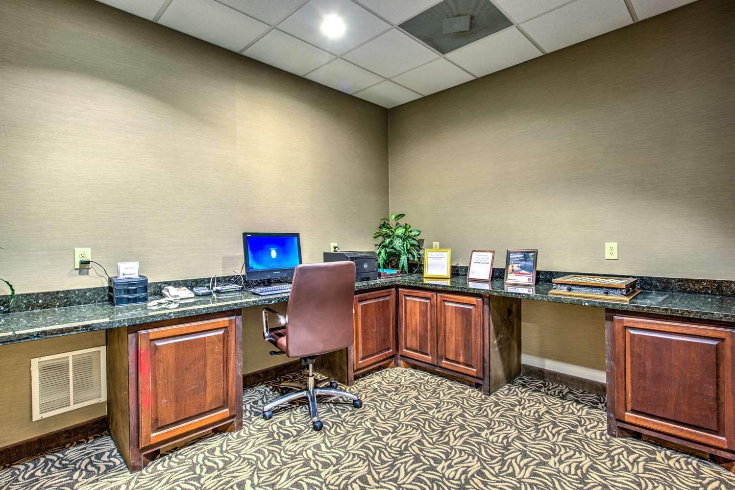 Comfort Suites Tomball Medical Center, TX 51/57