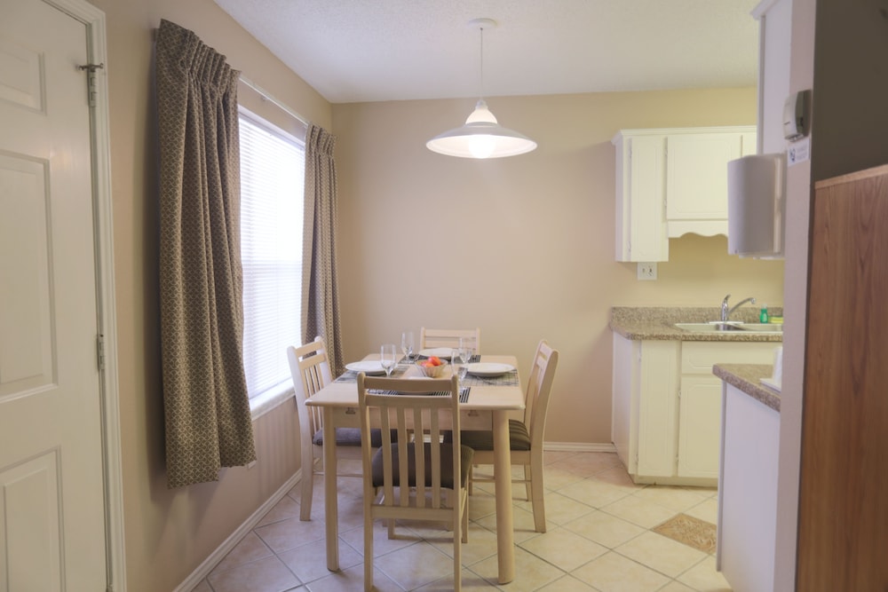 Victoria Palms Inn Suites 28/31