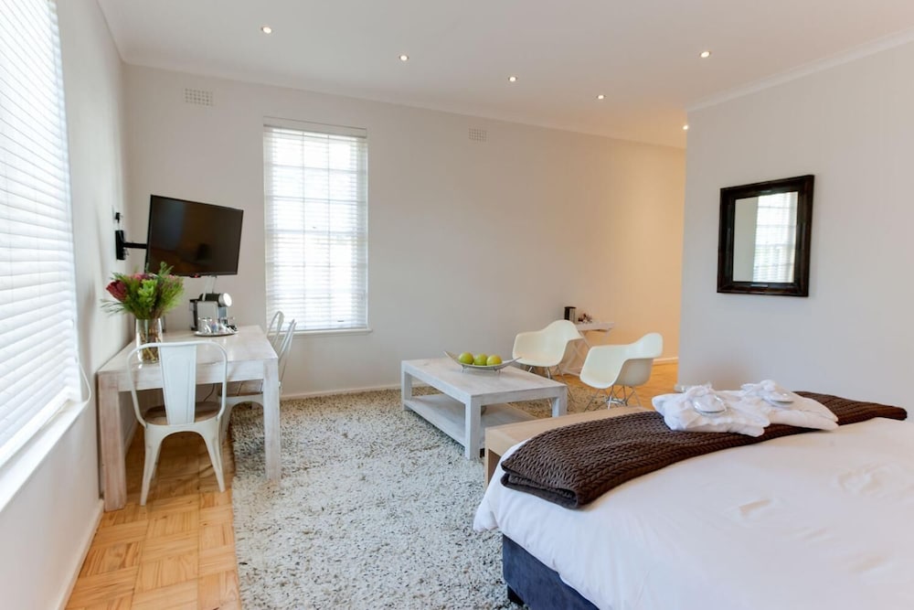 Albourne Guesthouse 16/48