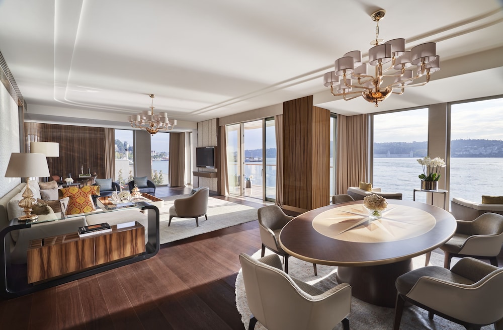 Mandarin Oriental Bosphorus, Istanbul 62/83