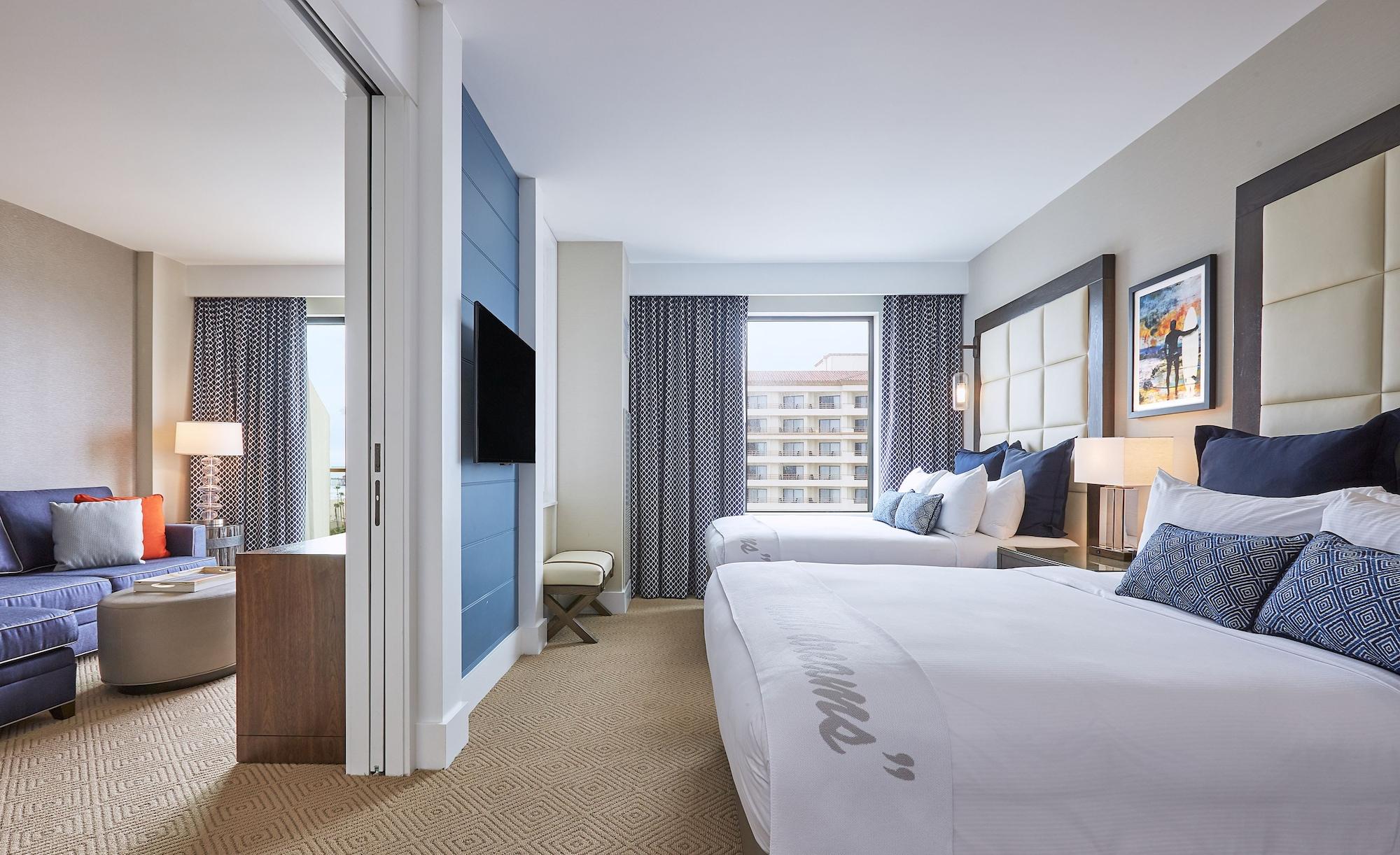 Suite, 2 Queen Beds, Ocean View, Dolphin Tower