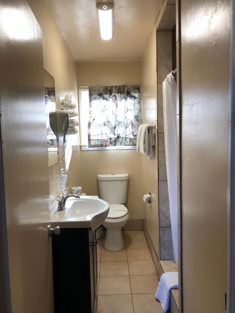 Holland Inn And Suites 26/51