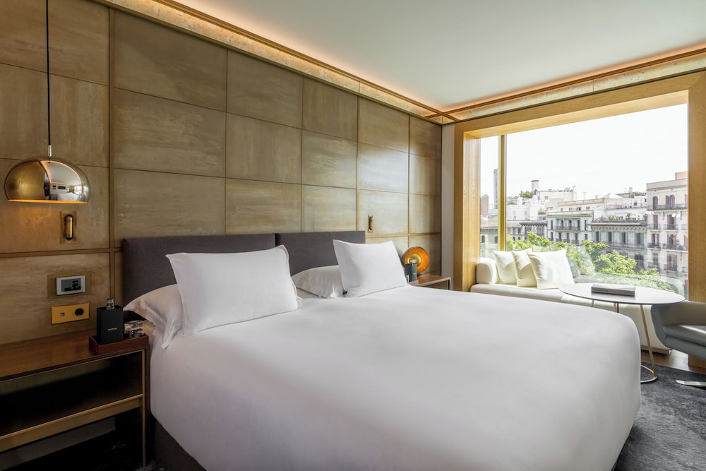 Almanac, Suite, King Bed