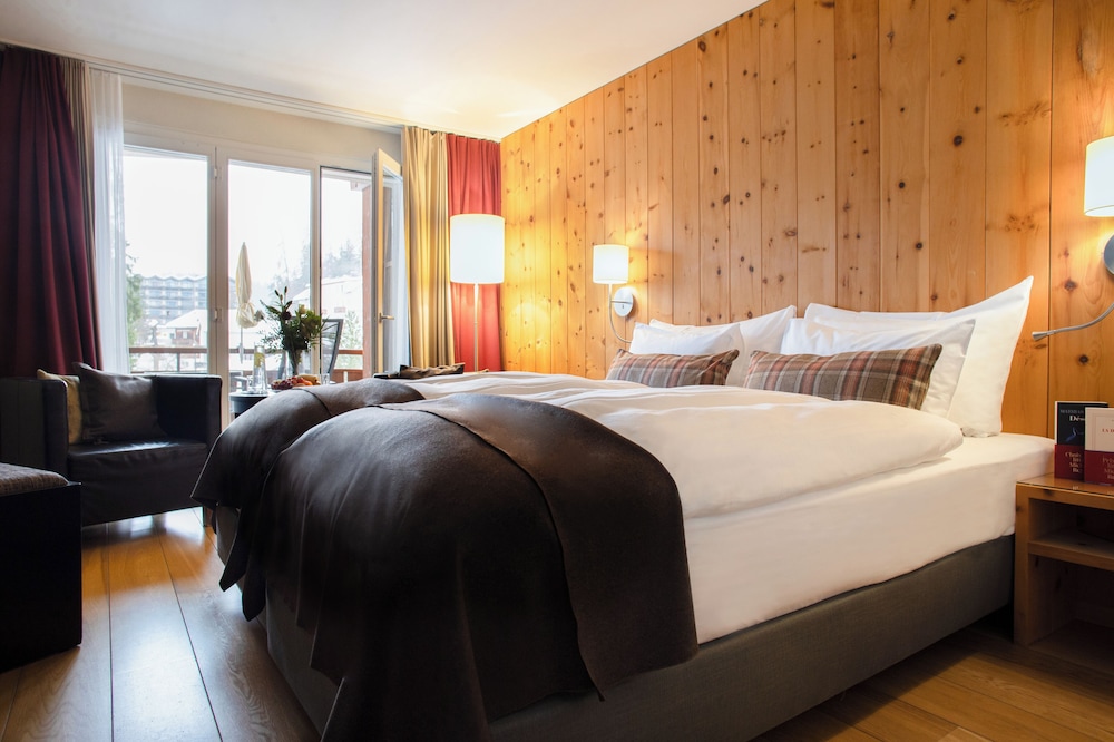Hotel Adula 16/56