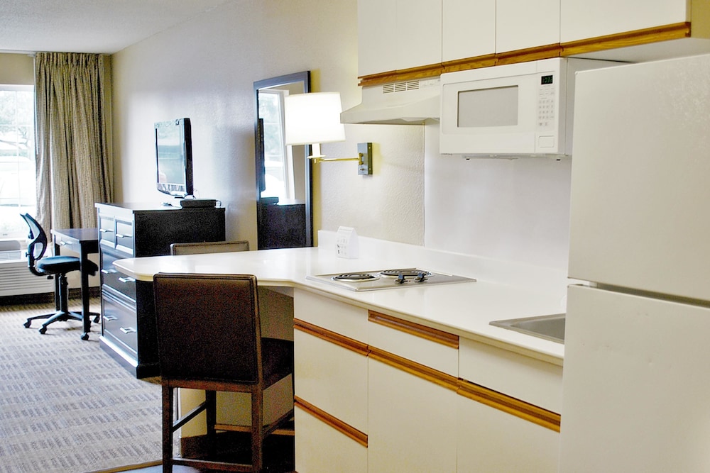 Extended Stay America-Minneapolis-Eden Prairie-Technology Dr 44/53