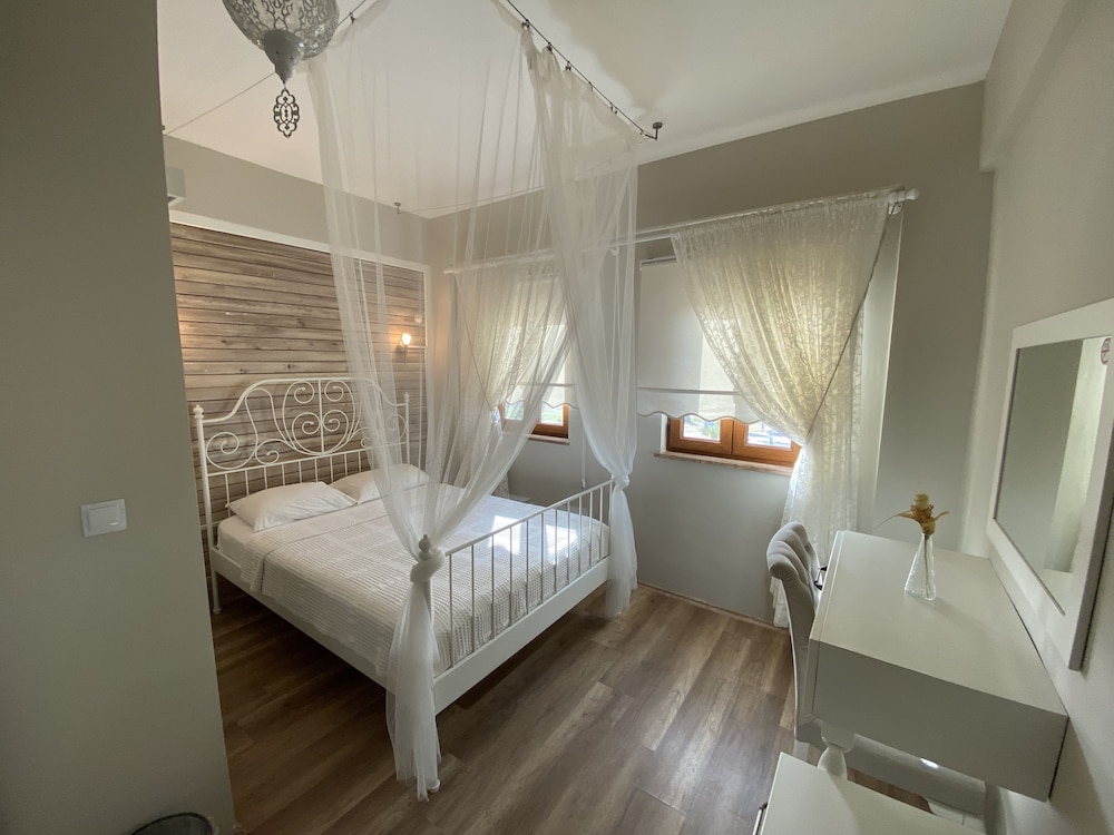 Karina Vineyard House 10/47