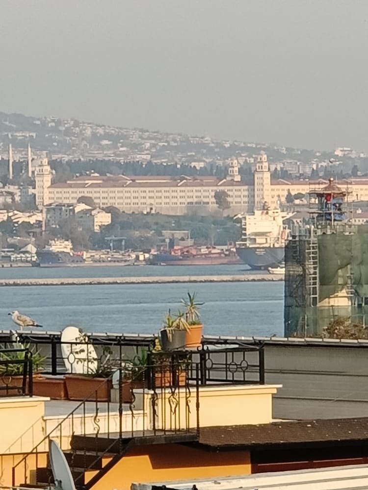 Istanbul Hotel & Guesthouse 46/50