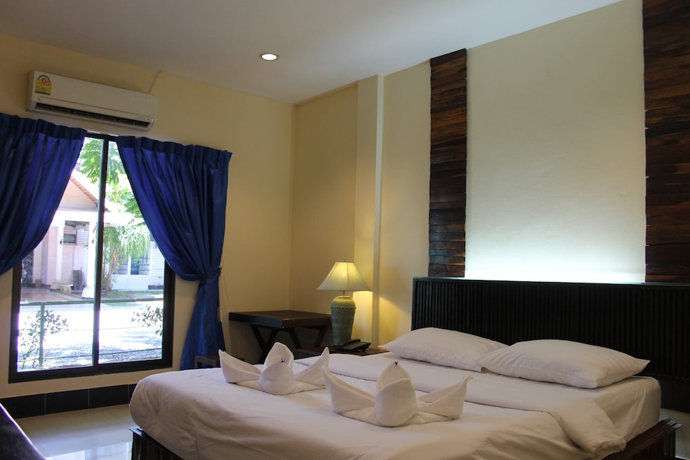 Deeden Pattaya Resort 52/65