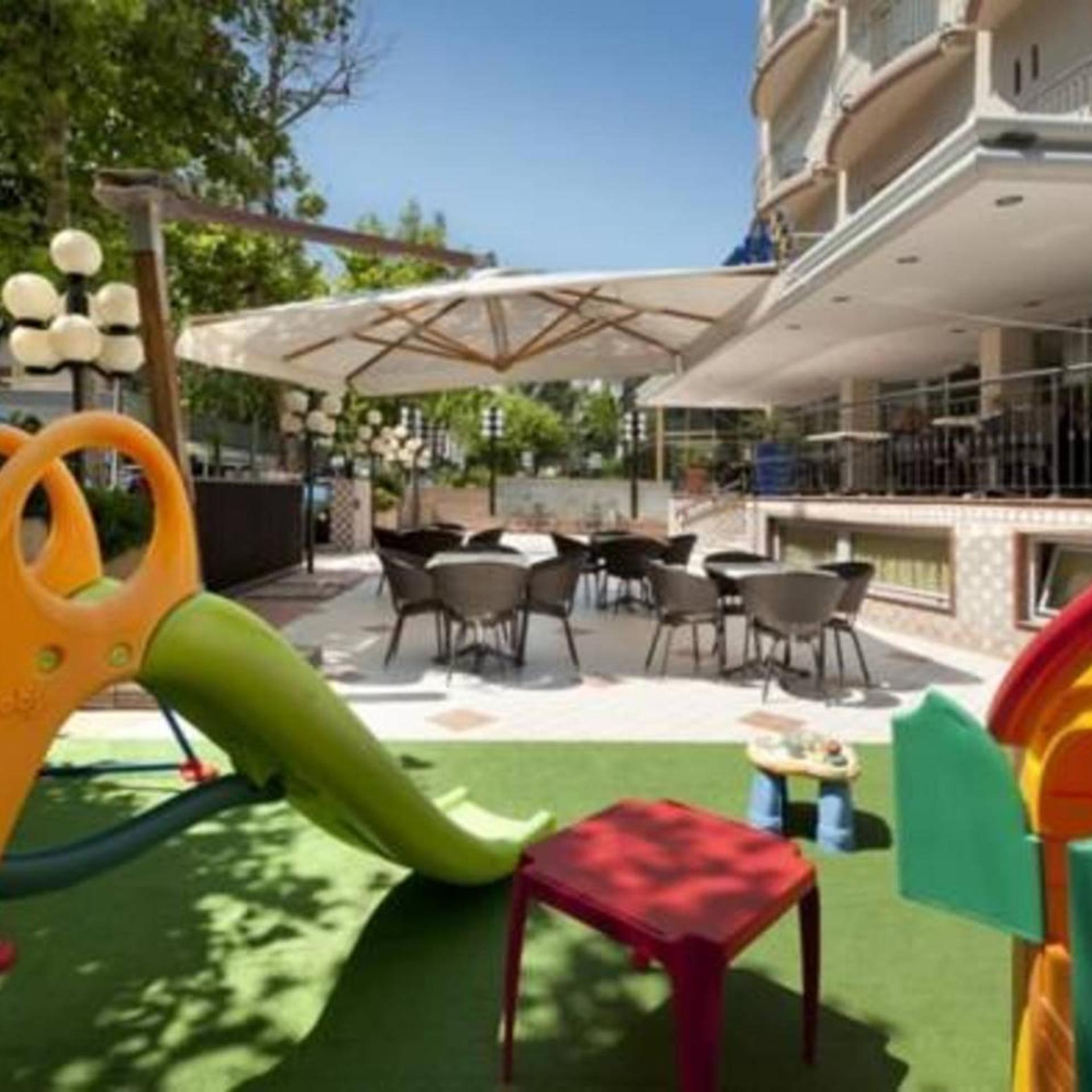 Ambra Hotel 40/50
