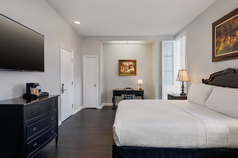 PREMIUM, KING BED