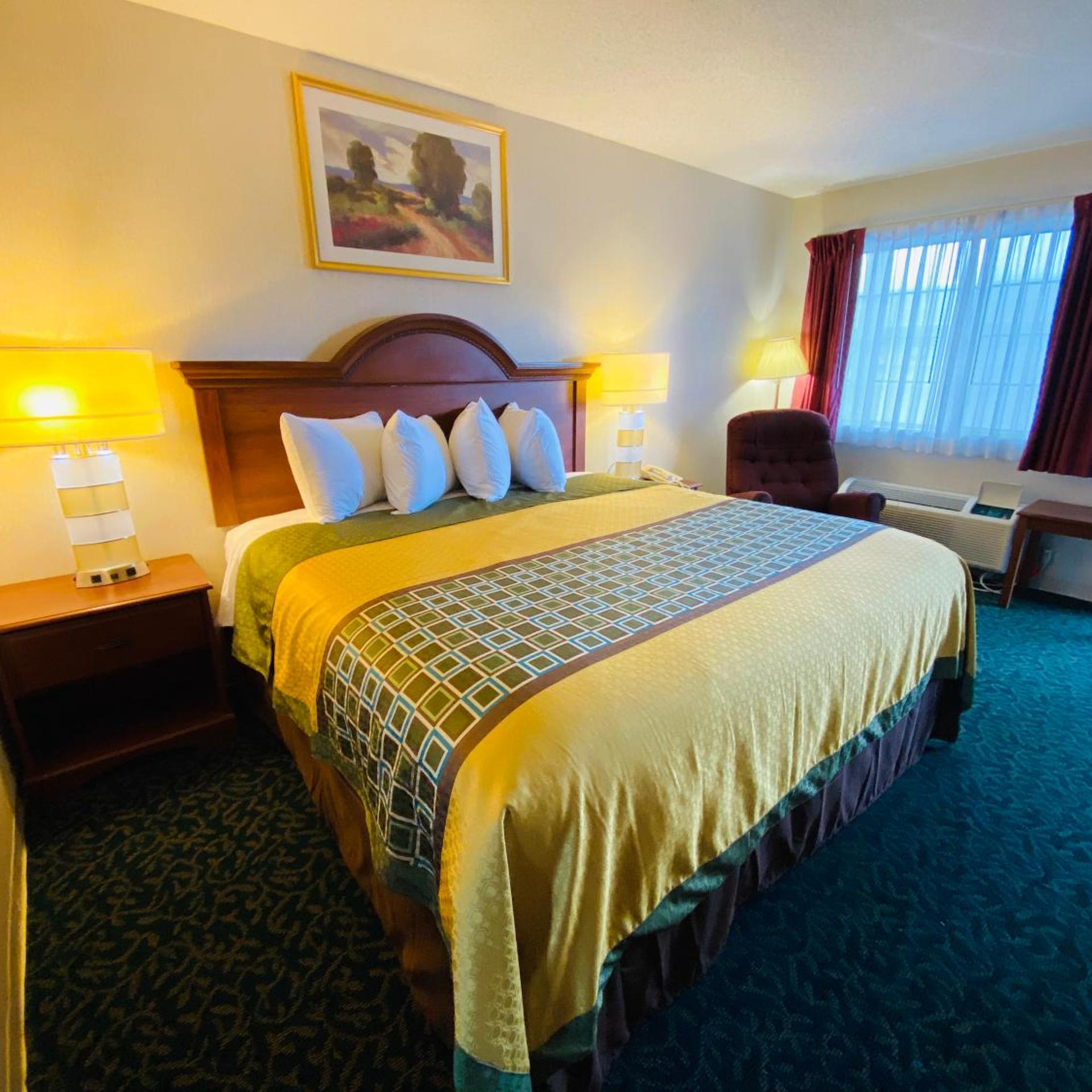 Harrisonville Inn & Suites 7/29