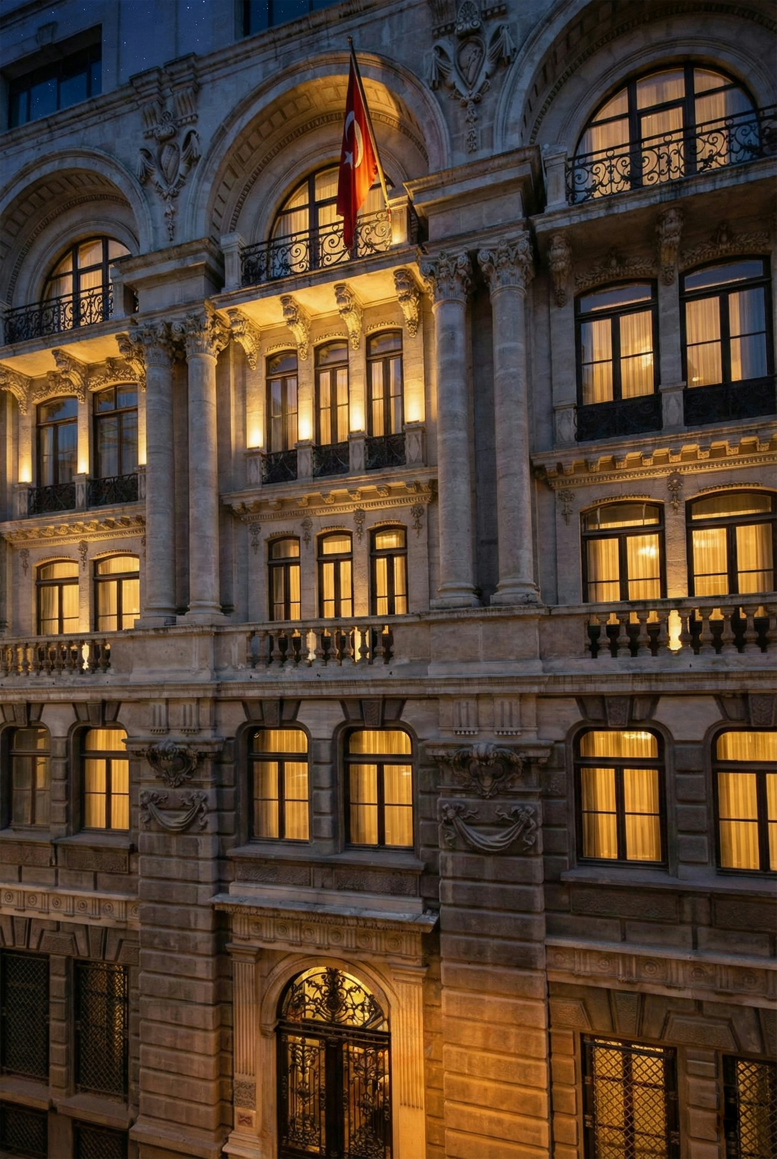 Les Temps Istanbul Karakoy, Curio Collection by Hilton 5/45