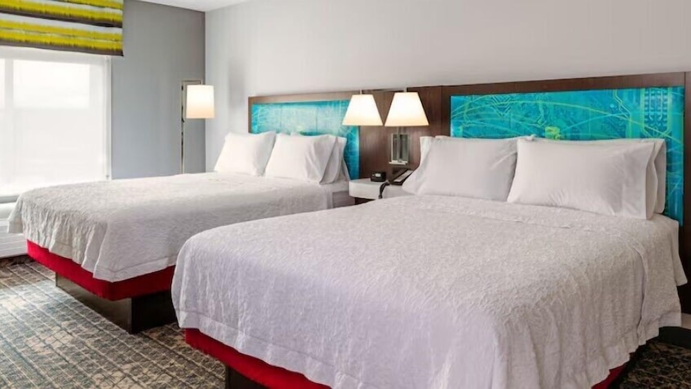 Hampton Inn by Hilton Philadelphia International Airport 24/50