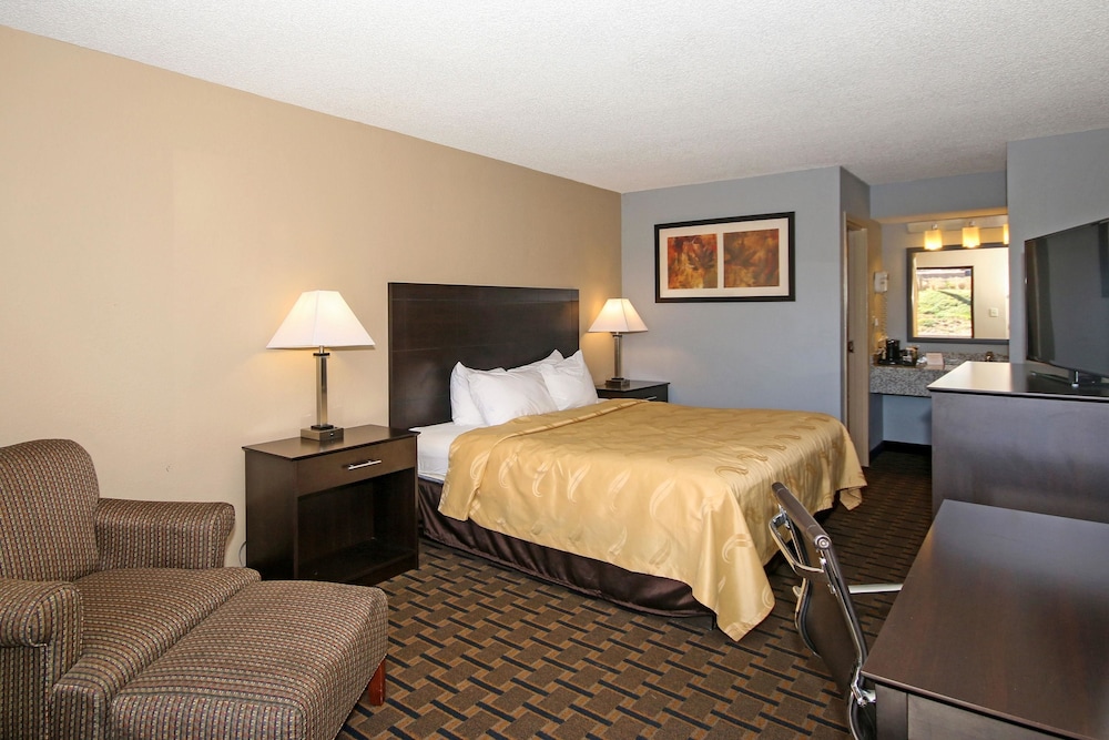Quality Inn Clinton - Laurens I-26 13/30