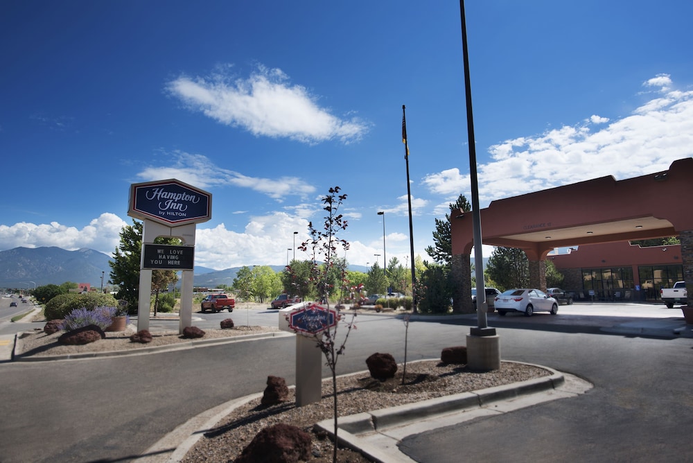 Hampton Inn Taos 6/48