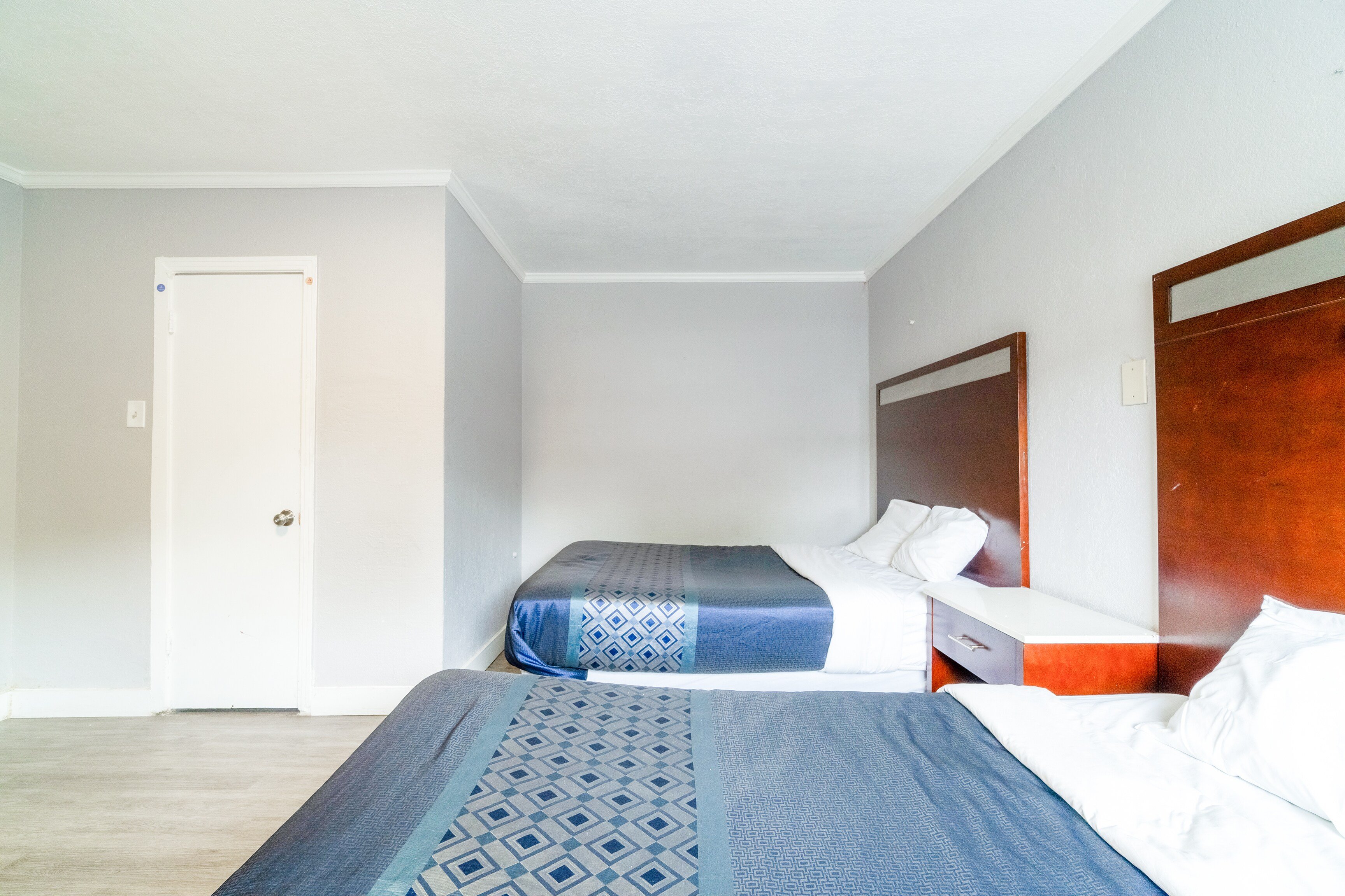 2 Full Beds Non-Smoking، Alamo Oasis Inn and Suites By OYO San Antonio 2/10