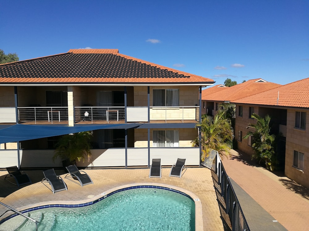 KALBARRI EDGE RESORT 10/70