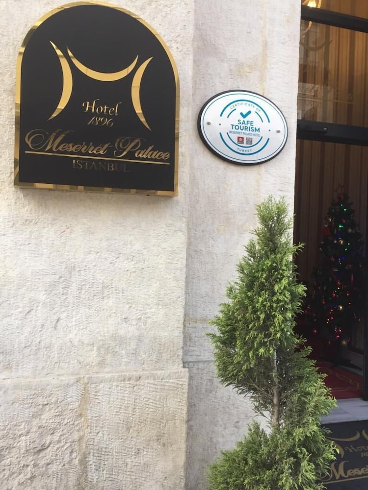 Meserret Palace Hotel 5/50