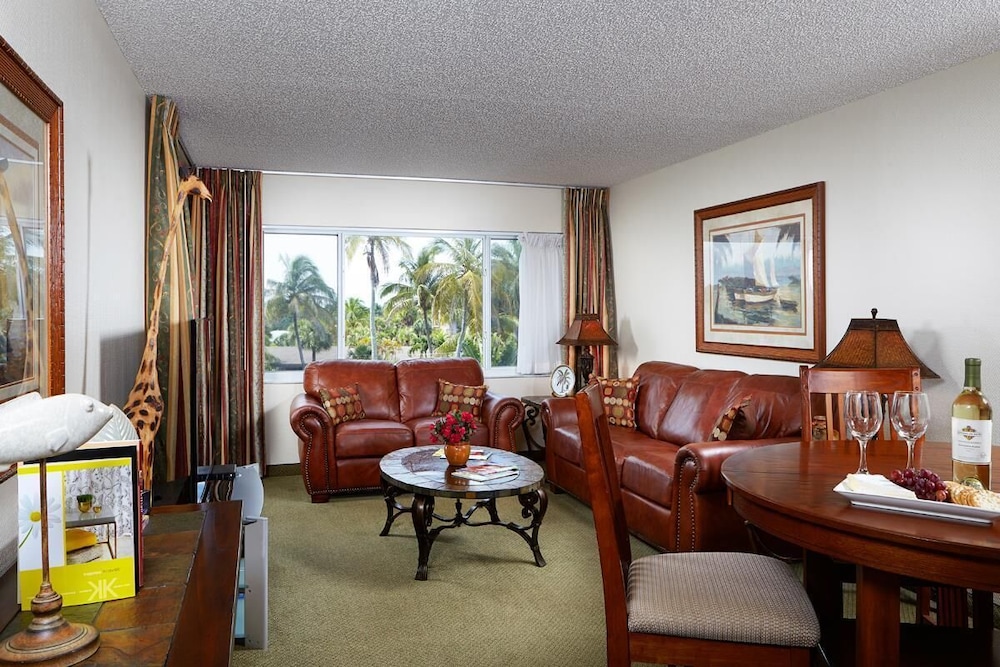 Best Western Naples Inn & Suites 25/36