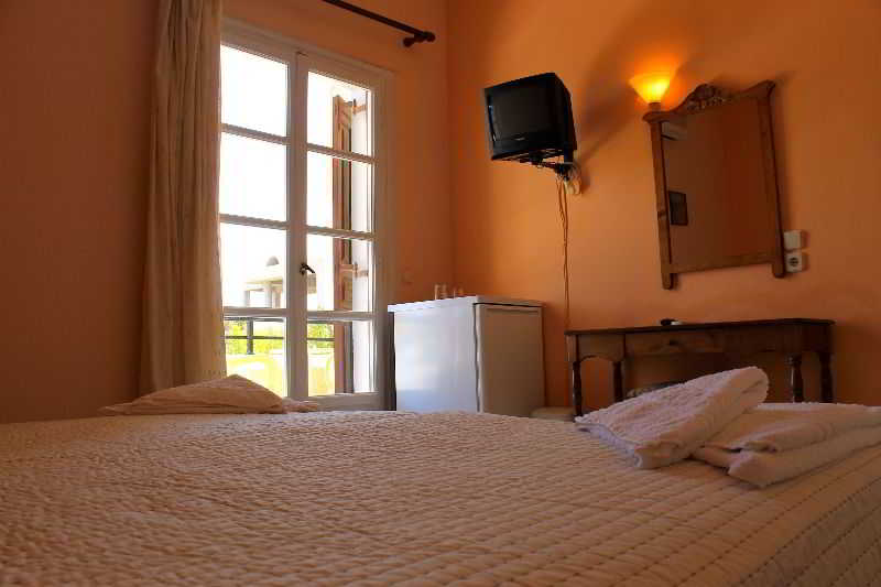 Alia Hotel 7/43
