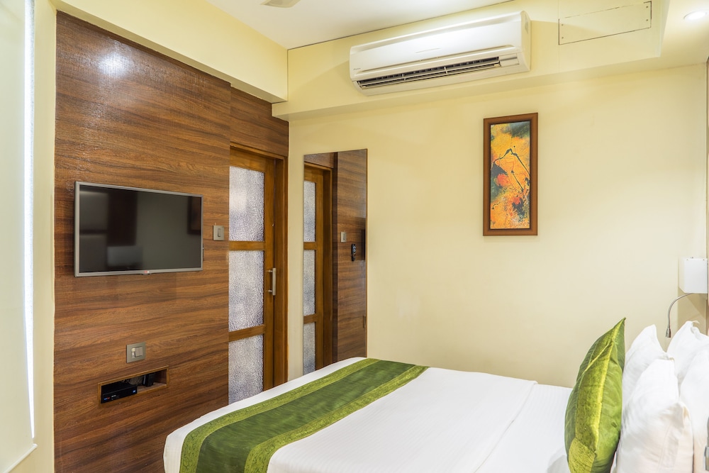 Armoise Hotel 15/40