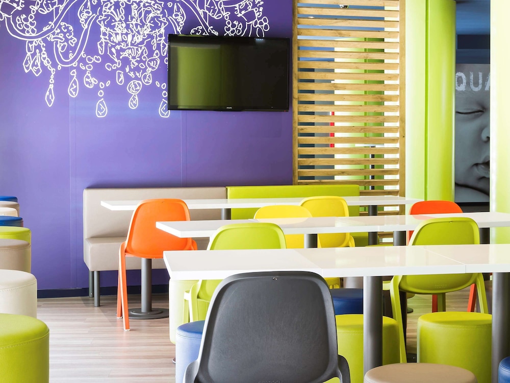 restaurant-cafeteria