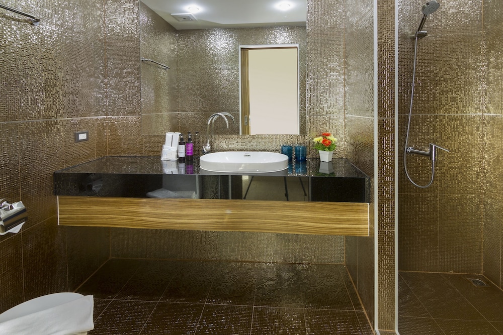 Tropicana Pool Villa 44/50