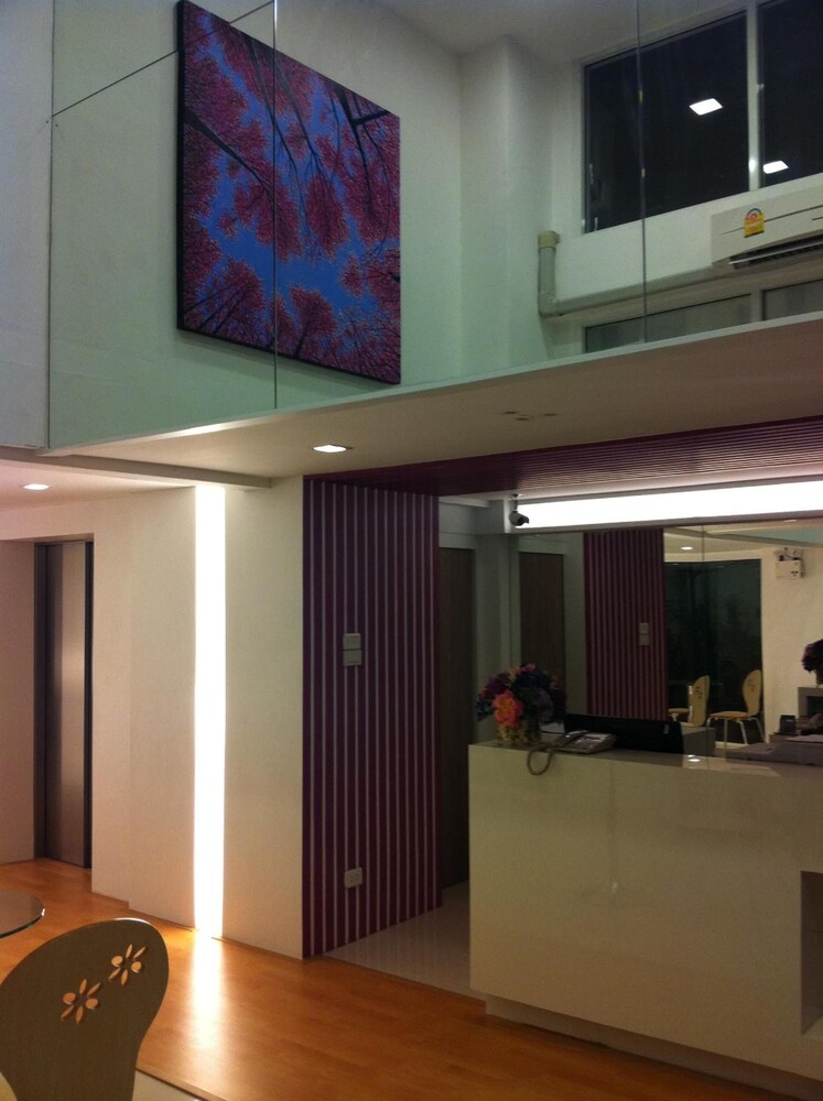 lobby