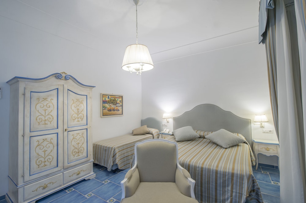 Hotel Pellegrino 25/50