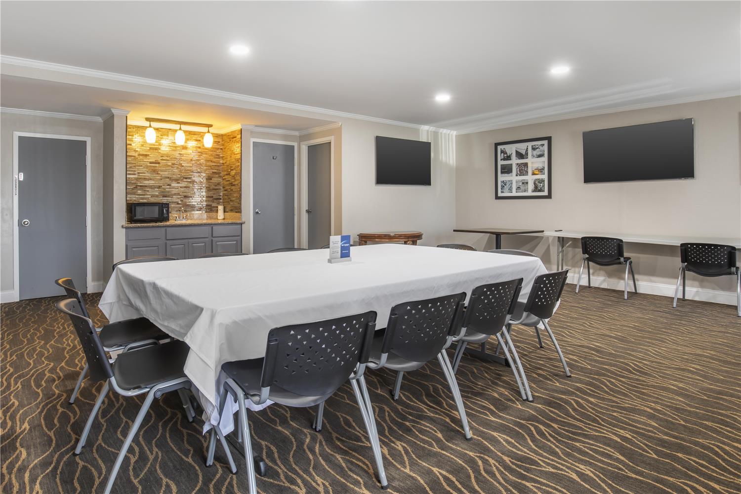 Best Western Salisbury Plaza 15/17