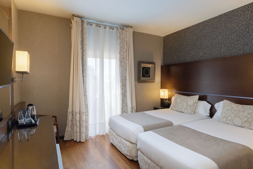 EXTERIOR, SINGLE, DOUBLE BED