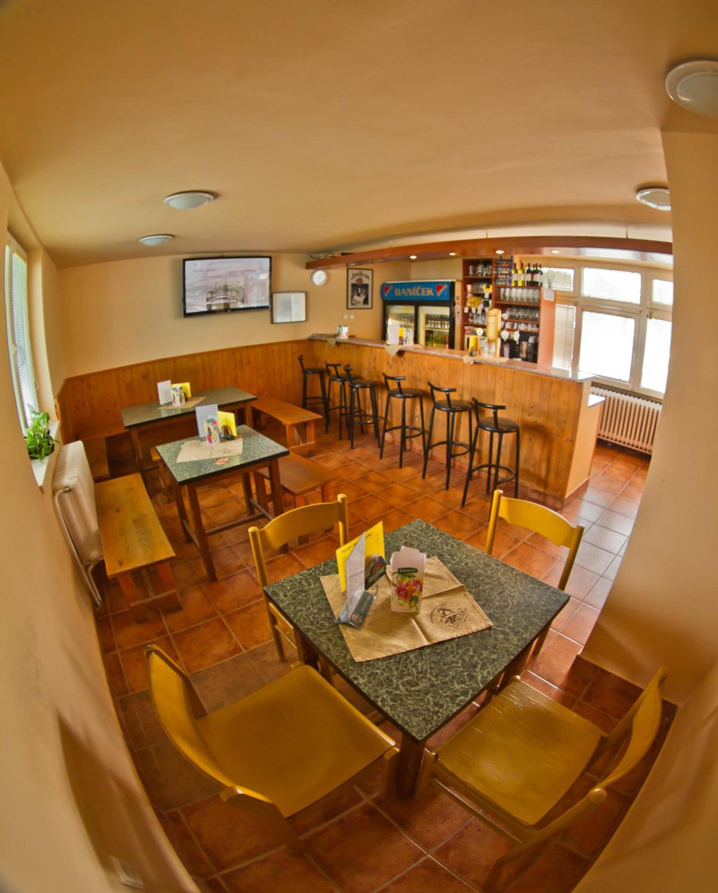 Hotelak Martinov 48/60