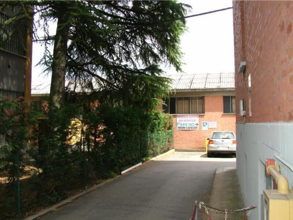 Hotel Tuscolano 31/33