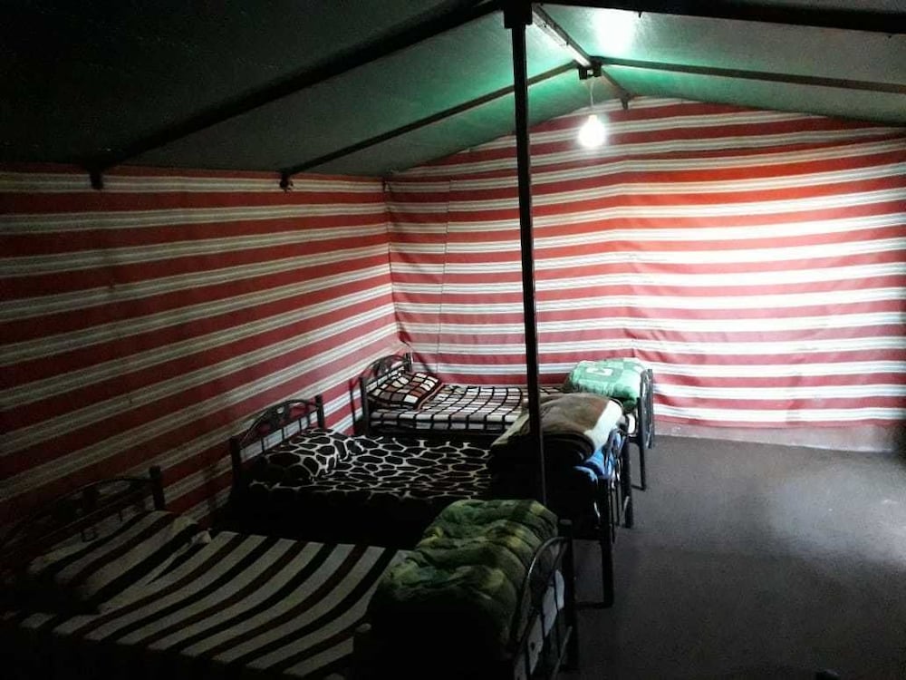 Desert Lovers Camp 9/48