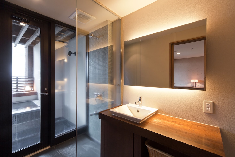 DELUXE, TWIN BEDS, OUTDOOR BATH, ADULT ONLY, LUXURY TOWER